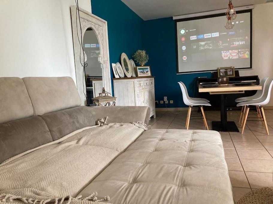 Ferienwohnung Terre Sainte : Charmant Appart 5 Min De La Plage Exterior foto